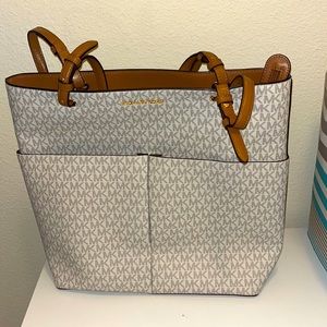 Michael Kors Tote